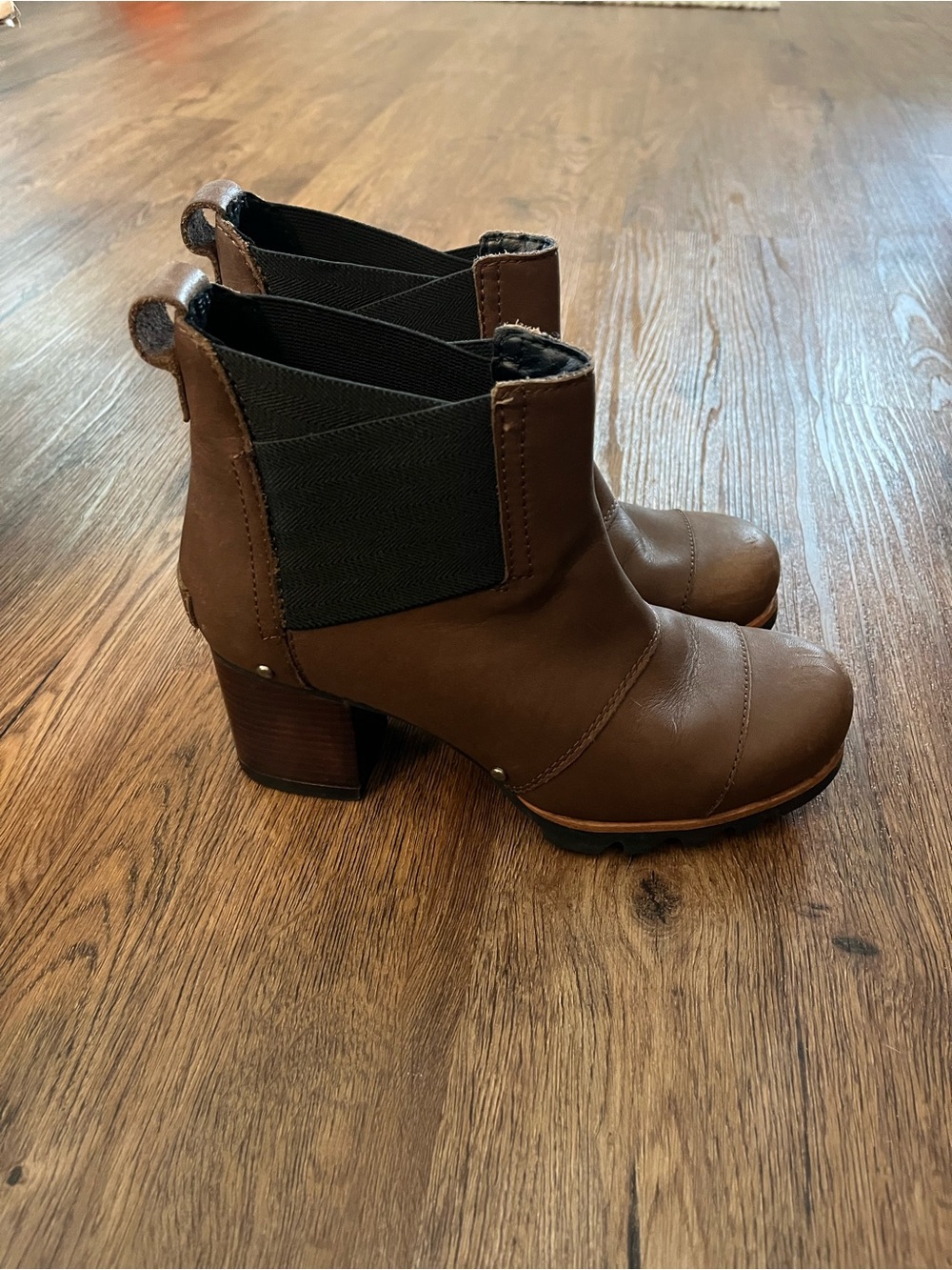 Sorel Brown Chelsea Block Heel Ankle Booties